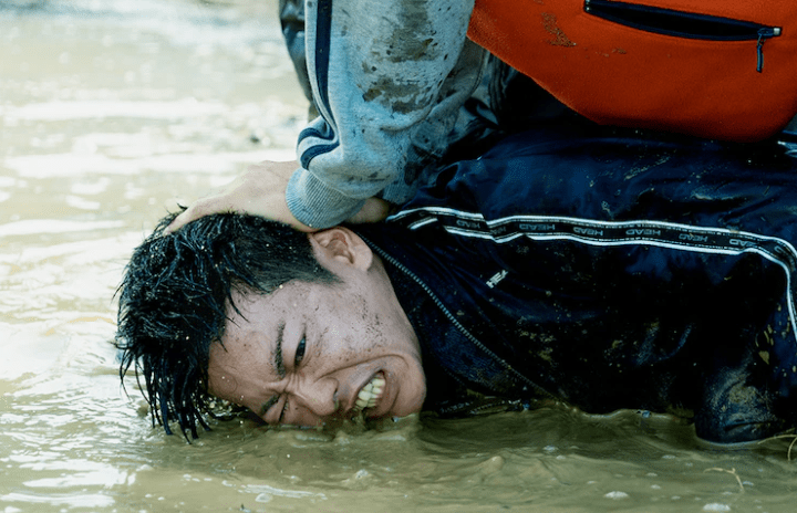 阿部宽主演《那些得不到保护的人》正式预告 10.1日上映