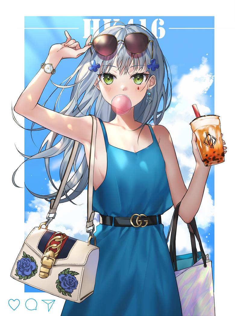 吃口香糖吐泡泡滴可爱少女插画图片