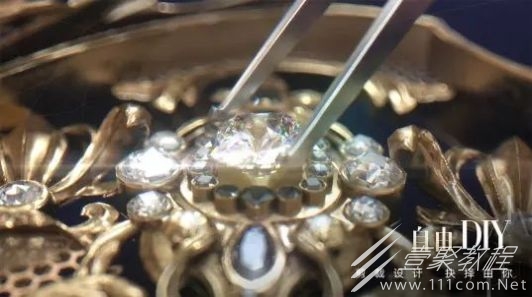 以闪亮之名港服无法更新怎么办