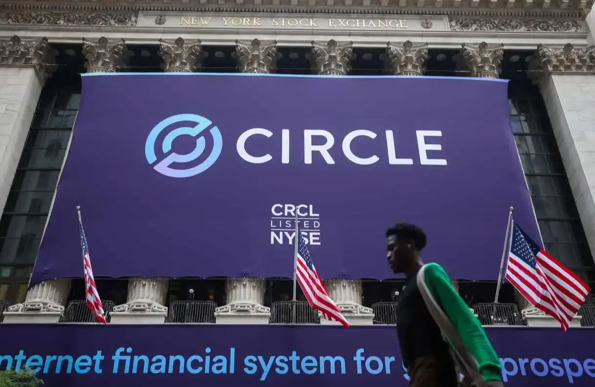 木头姐 CRCL 赚了 1 亿后出货，现在能做空 Circle 了吗？