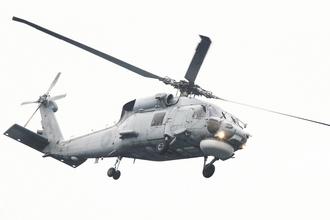 现代战舰飞鸿直升机怎么玩？