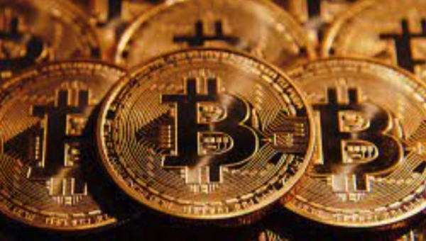 Jupiter (JUP) 聚合器——Solana生态核心流量入口的价值捕获深度解析