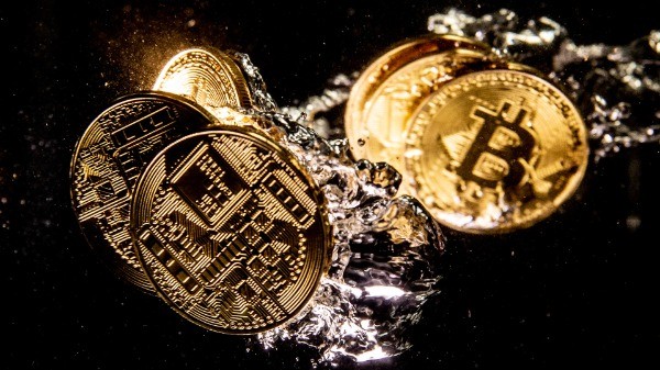 比特币是谁发明的-比特币创始人身份为何至今成谜