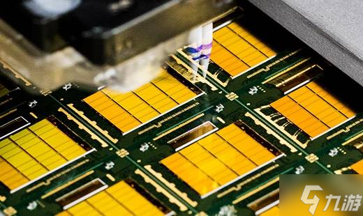 数据中心今年将吞噬70%内存芯片 普通人更难了