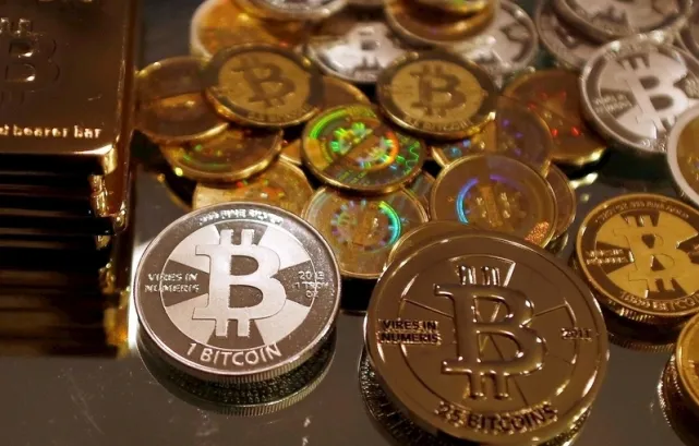 十大虚拟币平台APP下载:欧易OKX与币安Binance最新评测对比