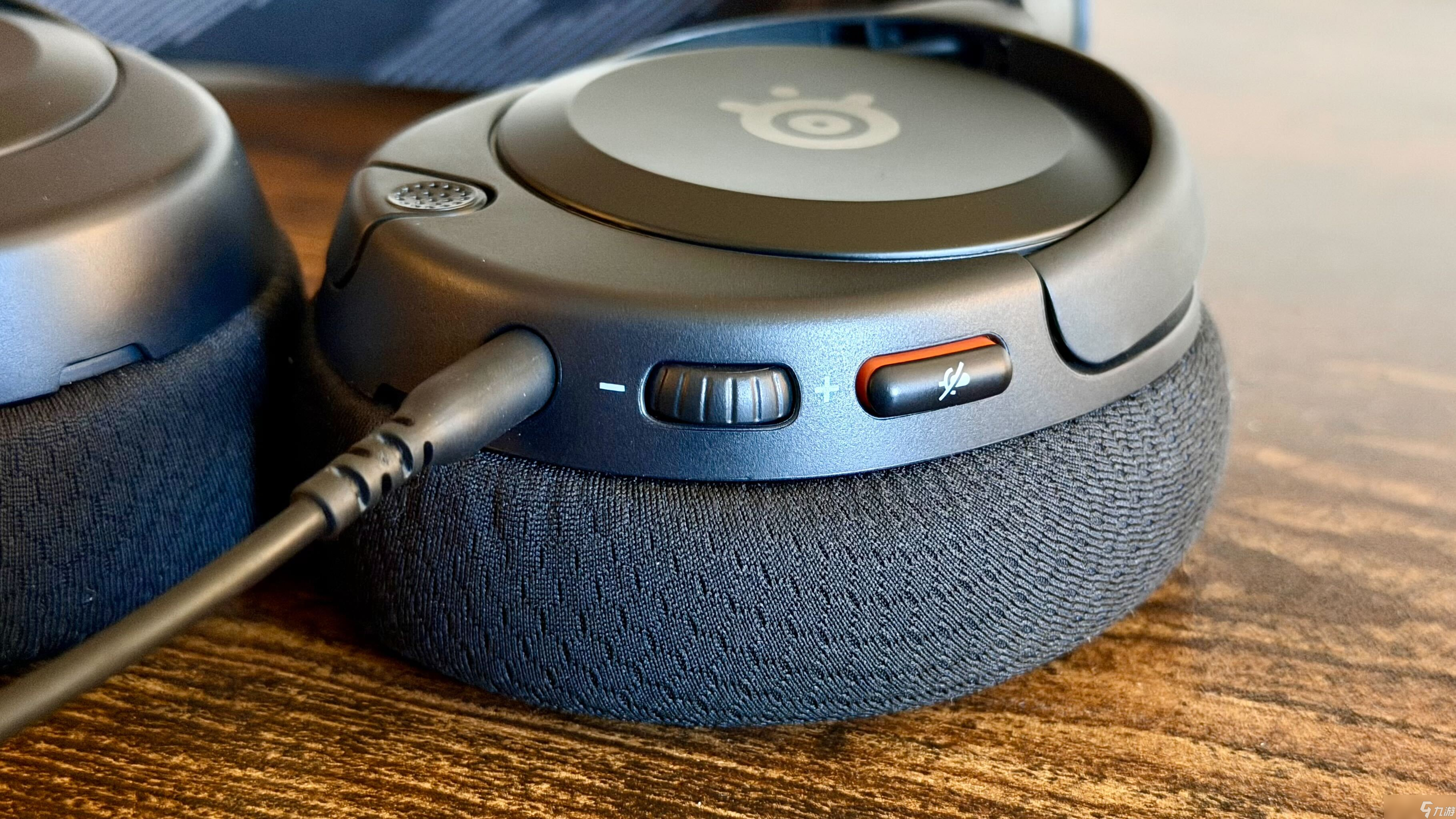 SteelSeries Arctis Nova 1 评测 (2026)