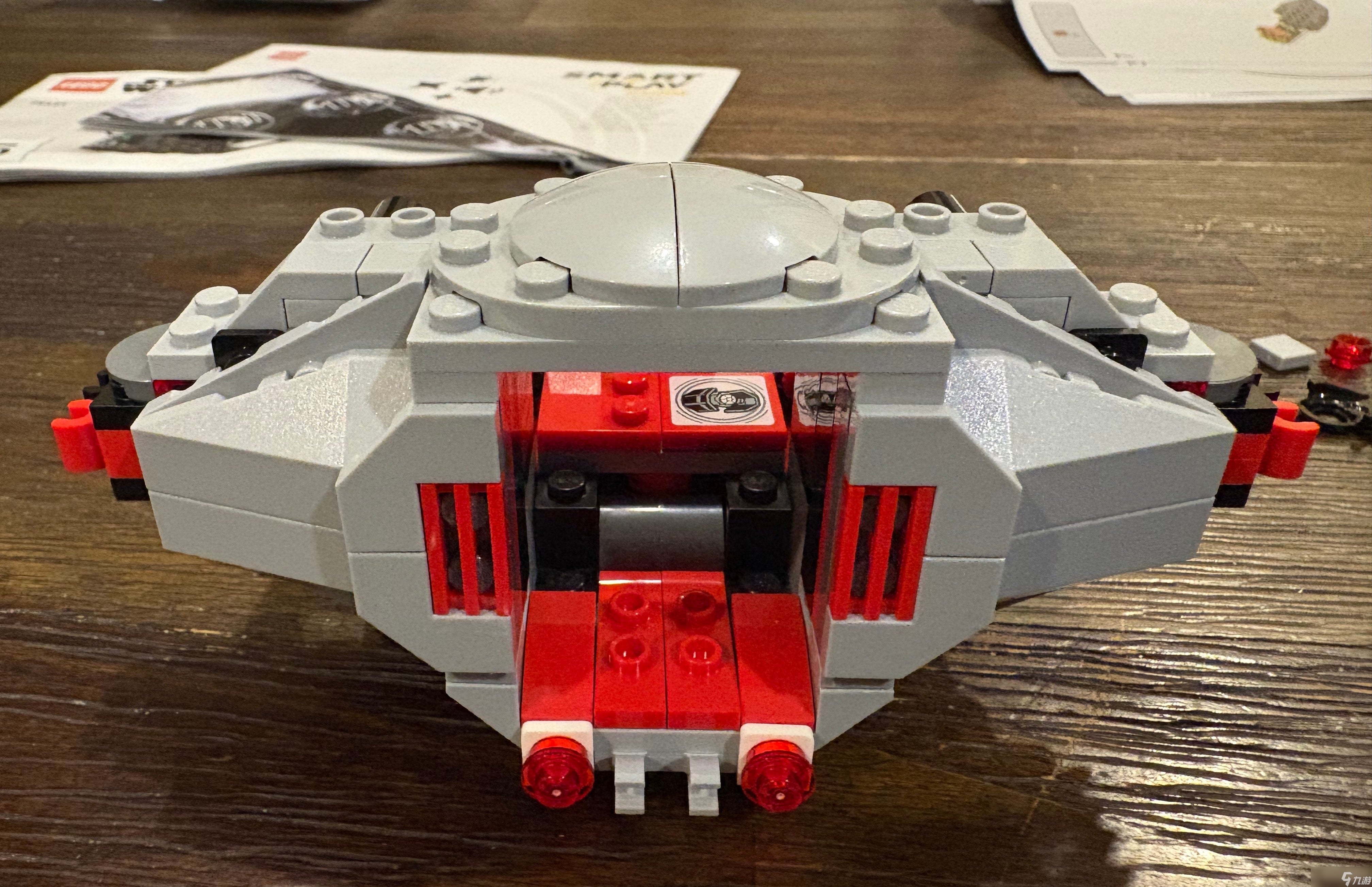 我们搭建会哔哔作响、砰砰发射的LEGO Star Wars: Smart Play Sets