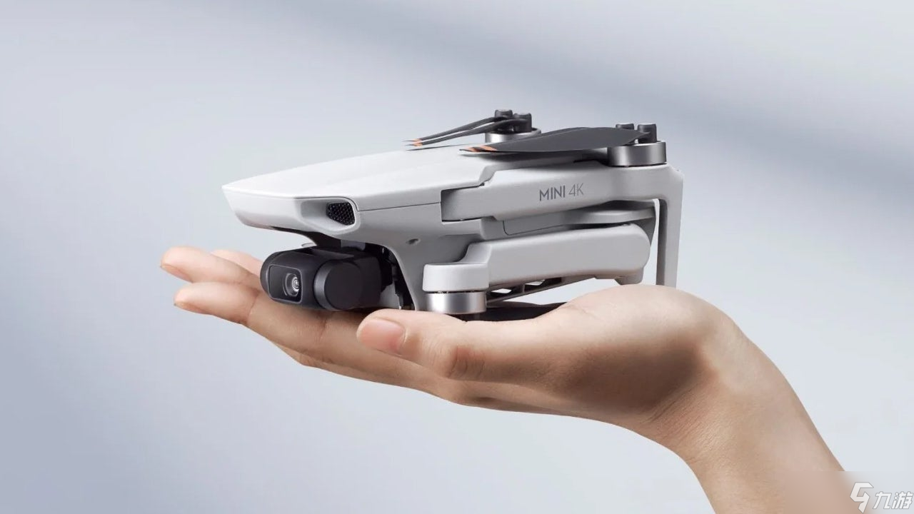 适合初学者的DJI Mini 4K无人机畅飞套装 含额外电池 价格下调30%
