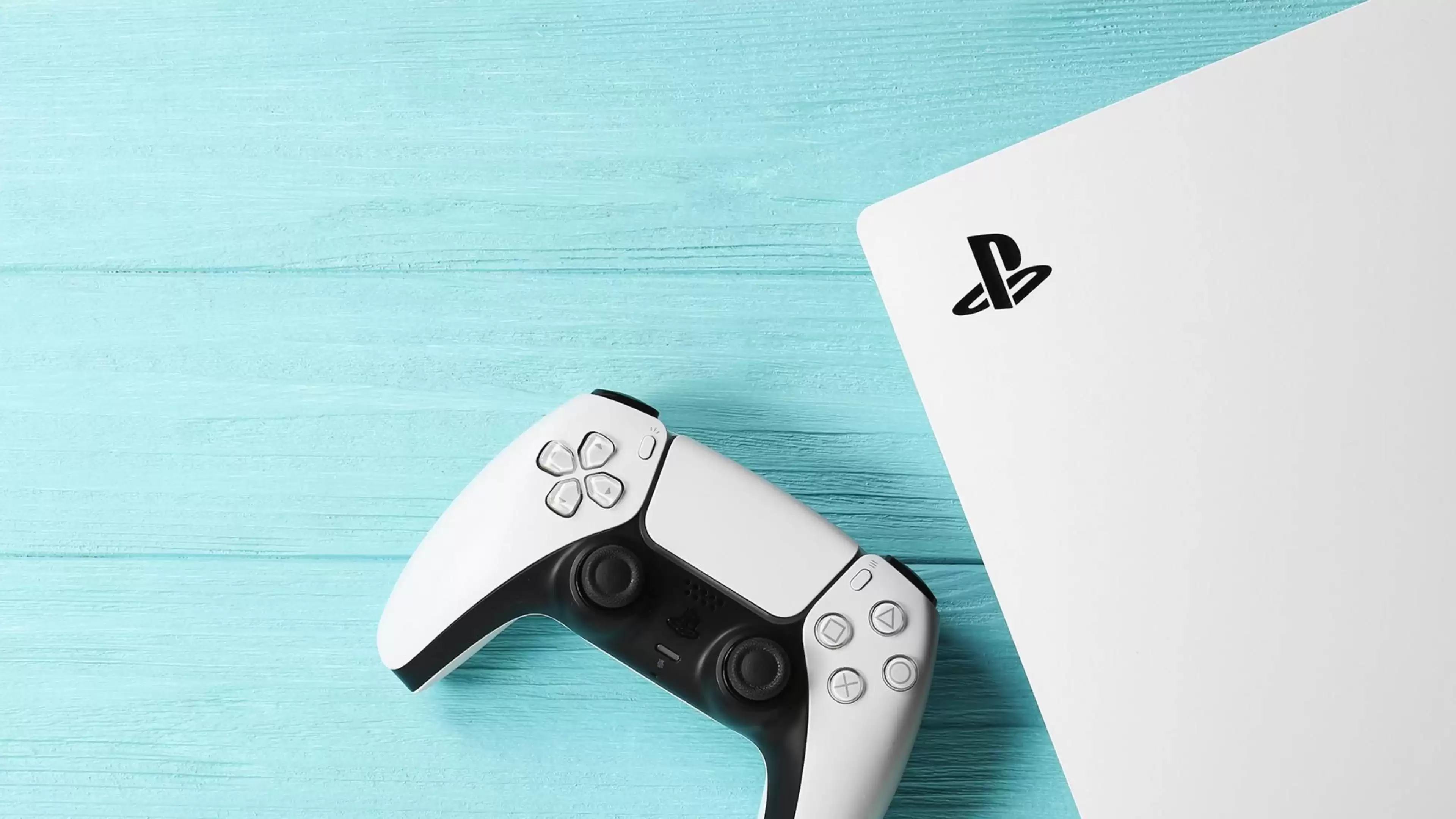 上个月PS5在英国的销量仅微弱领先Xbox Series主机