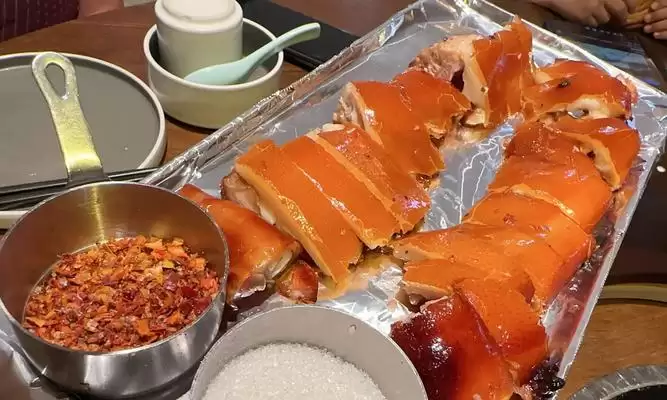 《大话西游手游》烤乳猪配方分享（学会制作《大话西游手游》中的烤乳猪，尽显厨艺之道）-第2张图片-