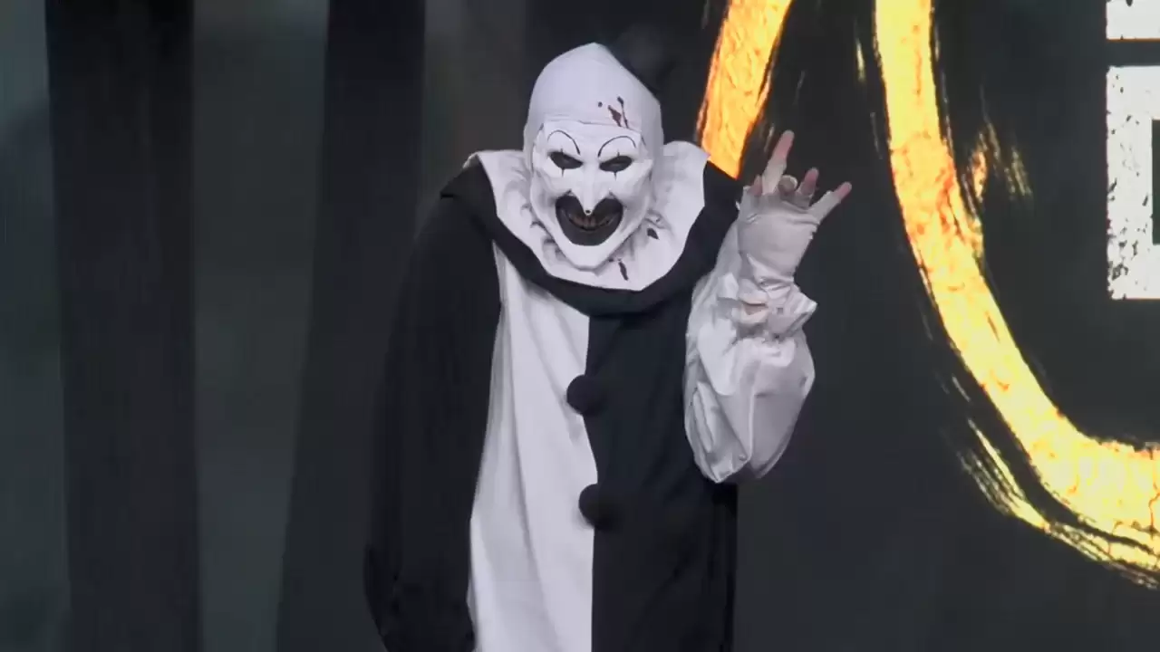 《黎明杀机 Terrifier Chapter》正式公开：小丑亚特将于2026年11月登场