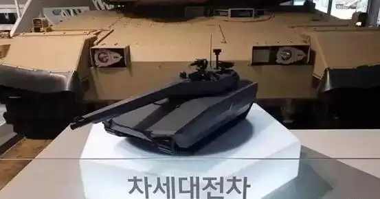 装甲前线：韩国新一代主战坦克？有点眼熟？