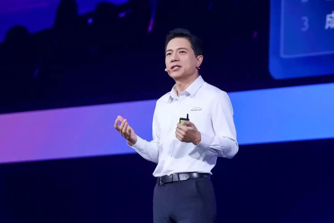 AI时代：为什么超级有用比超级应用更重要