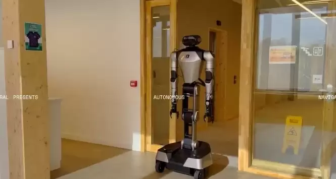 一个普通摄像头就能自主导航：Mistral发布8B模型Robostral Navigate 性能碾压多摄像头方案