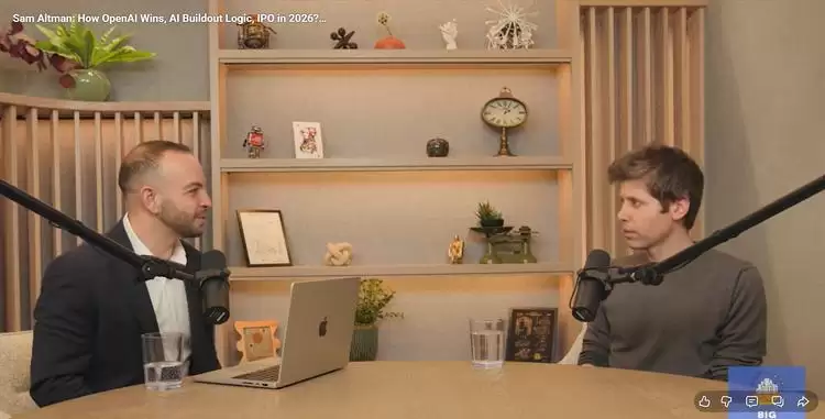 Sam Altman 最新访谈：OpenAI 想赢的不是下一次发布会：而是下一代入口