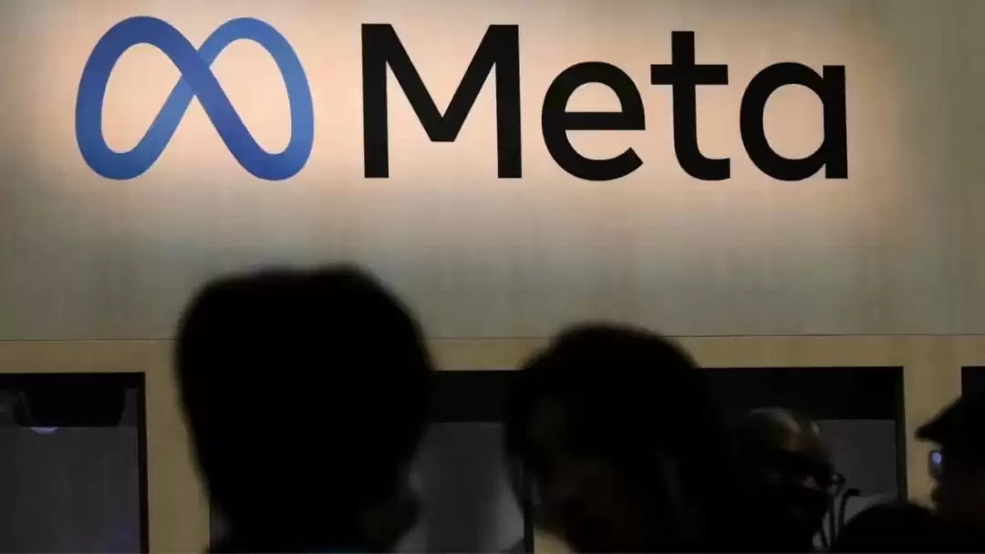8000人一夜被裁的背后：Meta被曝用AI“筛人”：26名员工集体起诉：AI Token都成考核项，休假员工成了“重灾区”