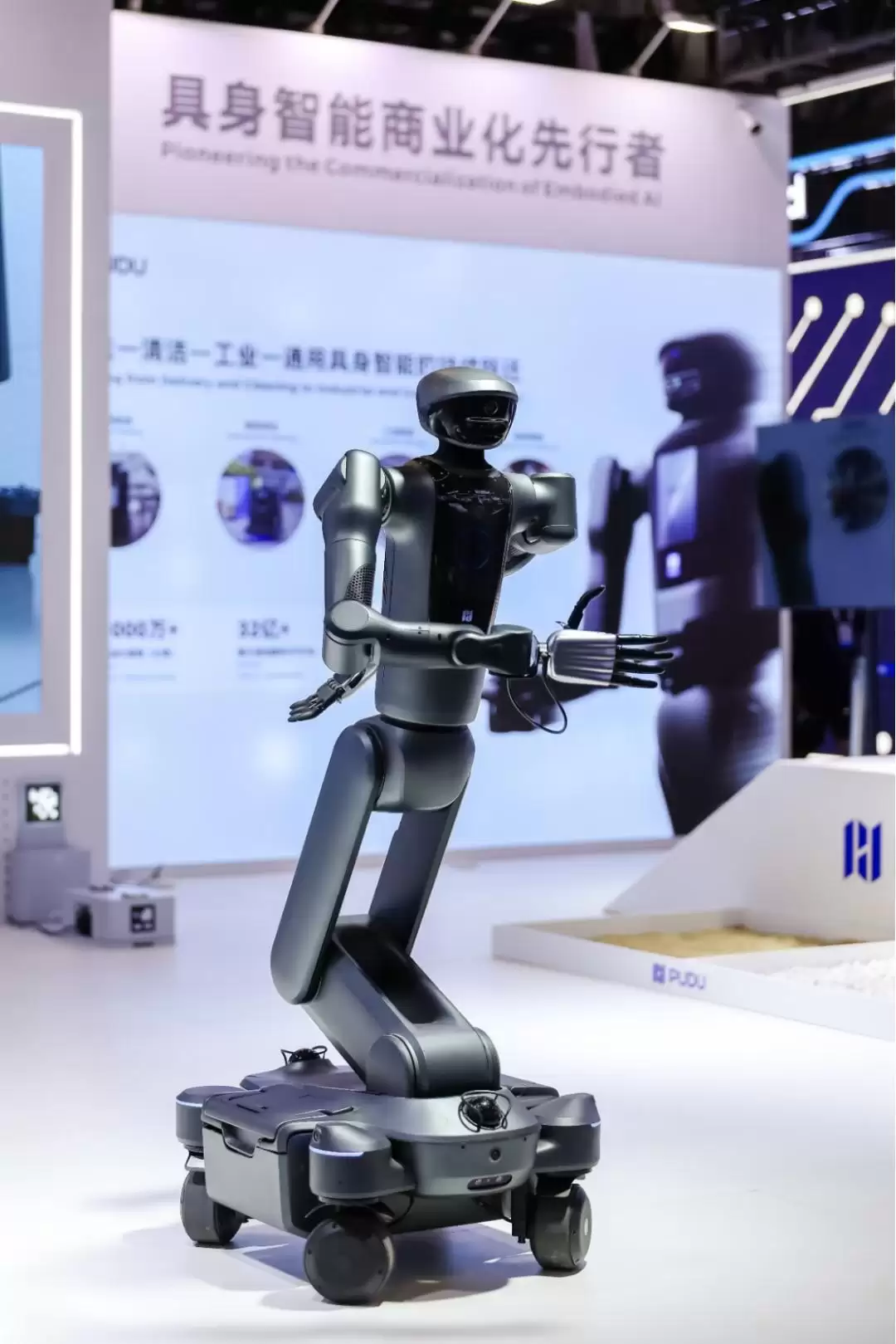 十年服务世界：正在成为普渡迈向具身智能的底牌