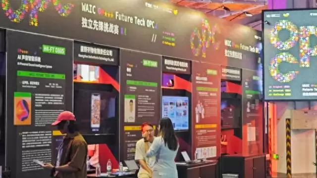 不走寻常路的年轻人:凭什么定义下一代AI?