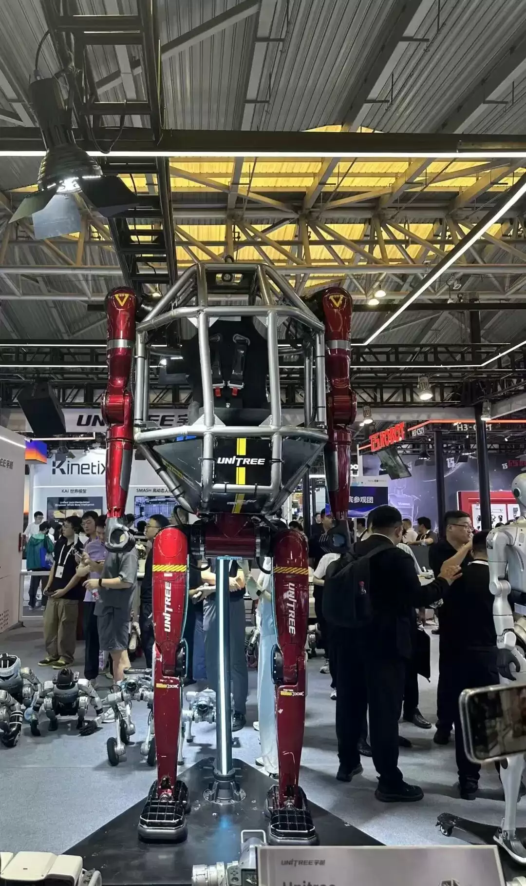 2026 WAIC落幕：满场AI新物种背后，暗藏物理 AI 的终极脉络