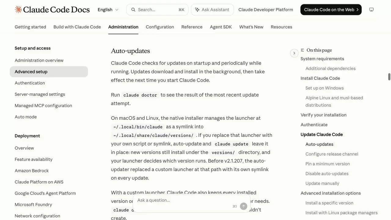 Claude Code 官方 Advanced setup 的 Auto-updates 区域,说明后台检查、安装与下次启动生效