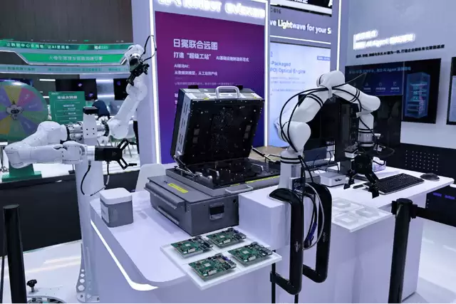 物理AI的闭环：终于有人跑通了：日冕+远图万台级部署计划官宣