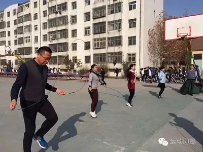 混音青春身轻如燕如何完成成就