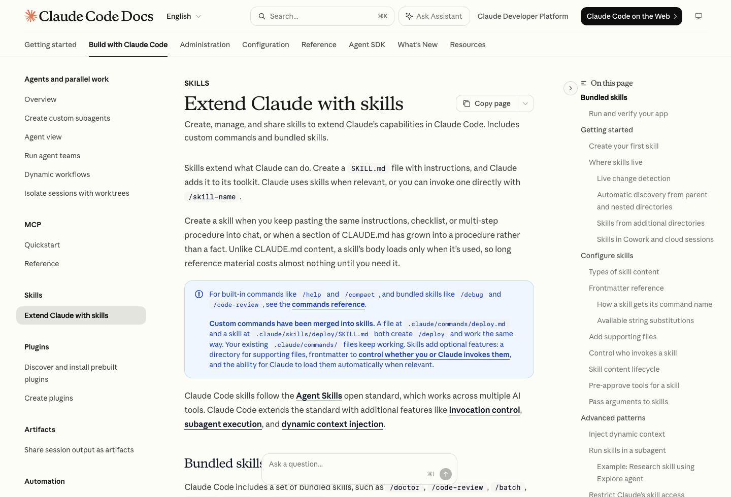 Claude Code Docs 展示 Extend Claude with skills 和个人技能目录说明
