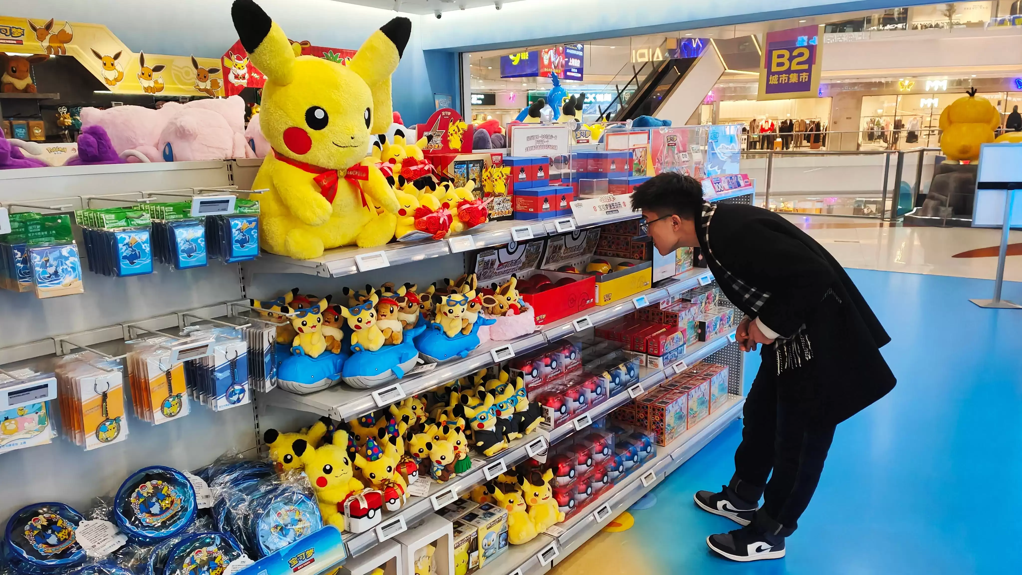 宝可梦传说：阿尔宙斯公司确认日本卡牌店引入人脸识别系统打击黄牛，小学及以上年龄段强制执行