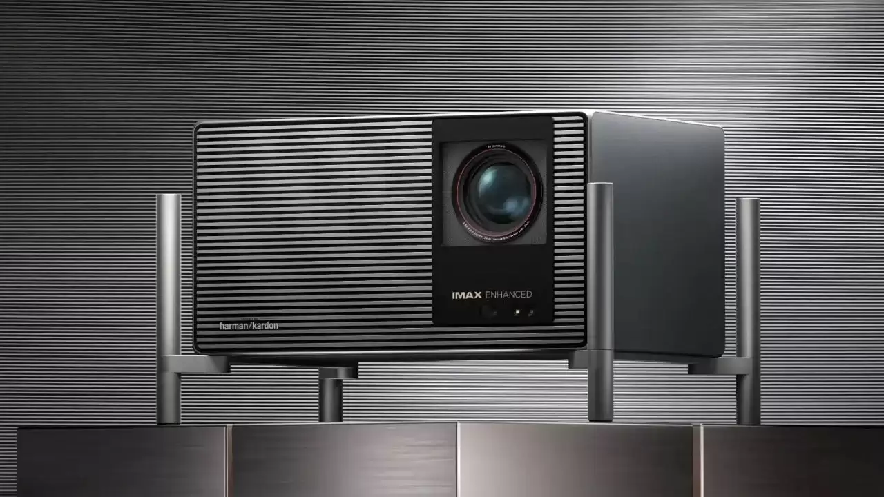 极米在Kickstarter众筹页为新旗舰Titan Noir Max 4K投影仪推出5折优惠