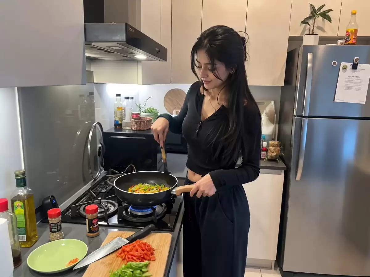 Candid Kitchen Cooking Vlog